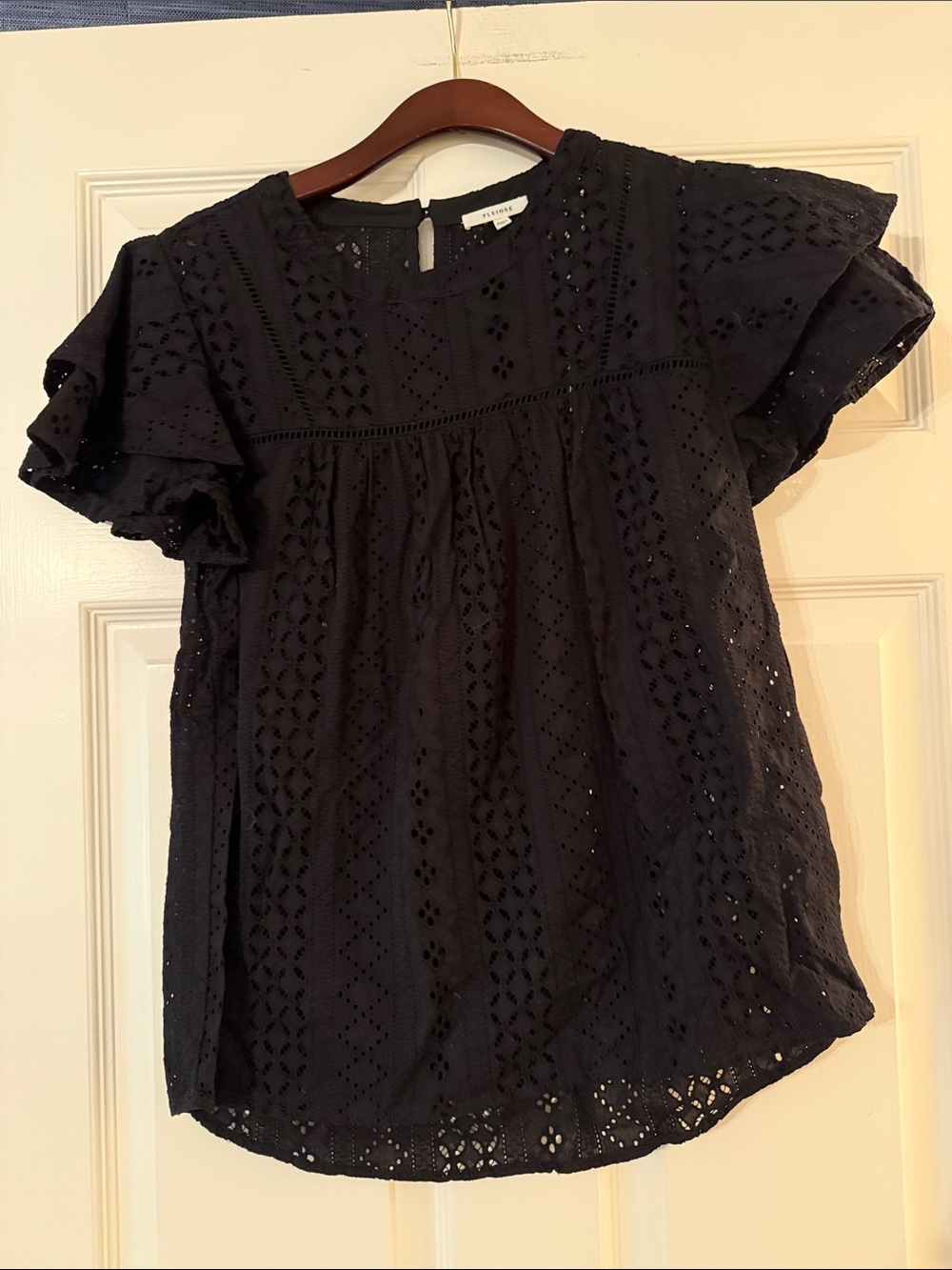 Pleione eyelet top XS